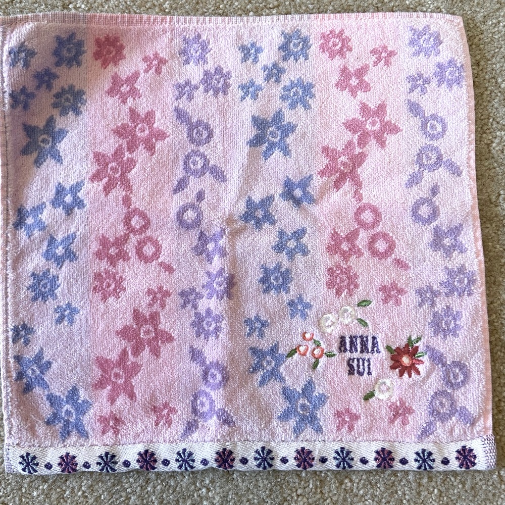 Anna Sui nwot handkerchief / towel